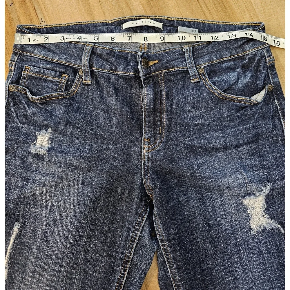 Eunina Women's Mid Rise Destructed Skinny Jeans‎ Size 30 Distressed Dark Wash - Picture 4 of 9